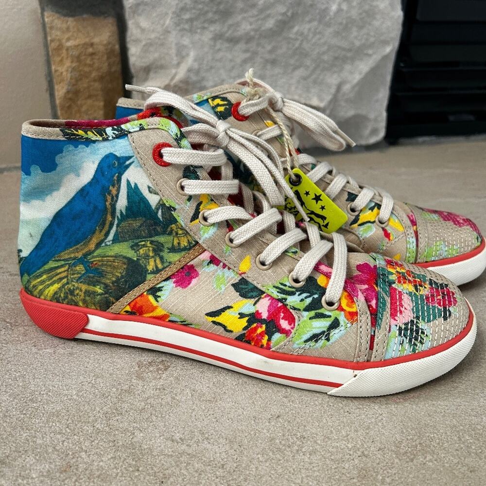 NWT Tigerbear Republik Spin the Bottle Birdbrain High Top Sneakers, Size 8.5